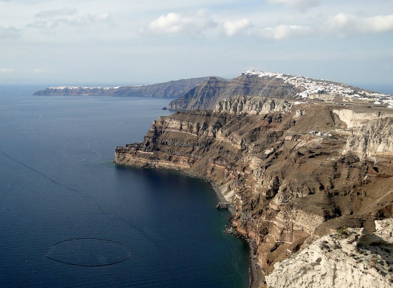 Excursão privada por Santorini com guia em português