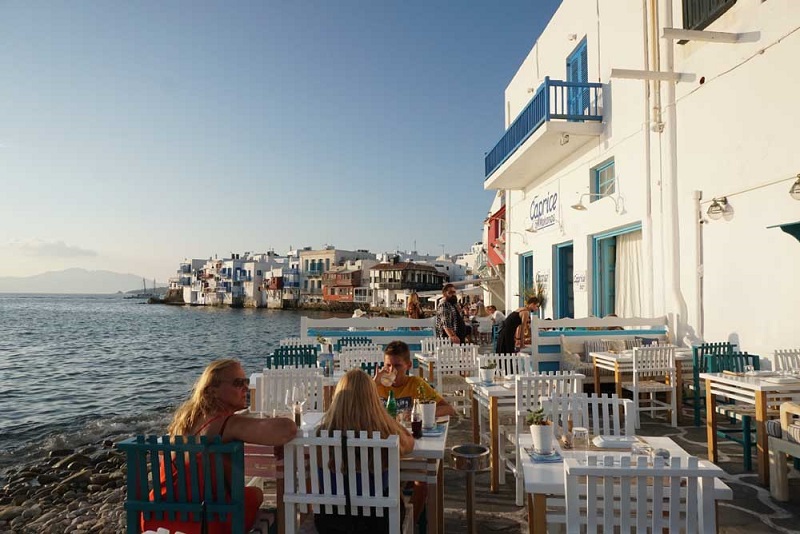 Restaurante a beira-mar de Mykonos