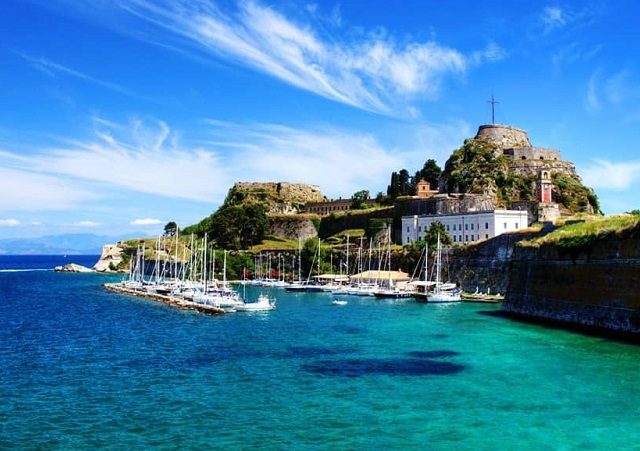 Pontos turísticos em Corfu na Grécia