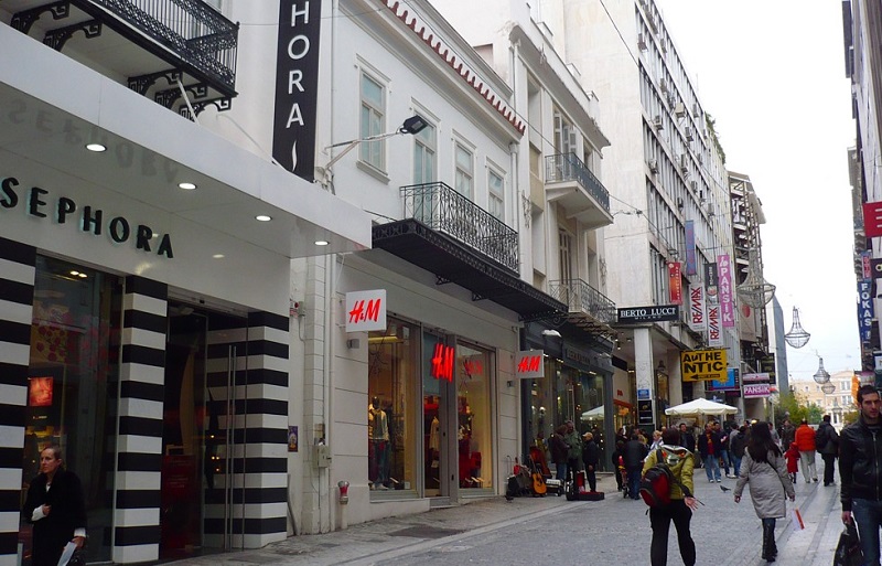 O que fazer no bairro de Syntagma: Rua Ermou em Atenas